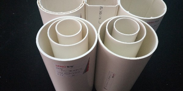電線(xiàn)穿管時(shí)鐵管和PVC管的使用有區(qū)別和規(guī)范嗎